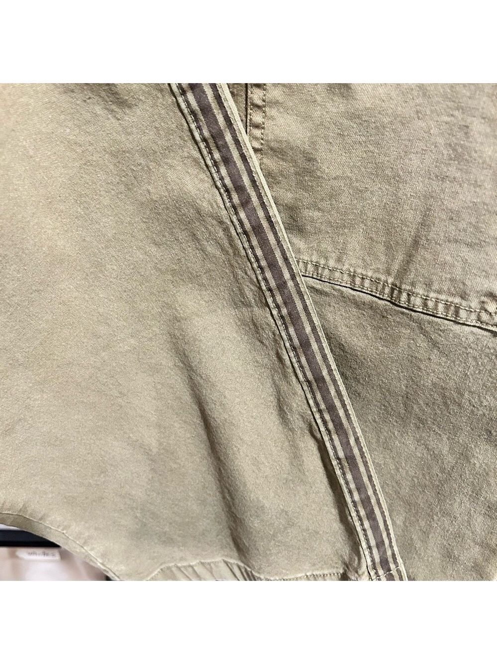 AMERICAN EAGLE Maddie Kensey Ziegler Wide Leg Baggie Pants Khaki Green Sz 8 NWT - Picture 8 of 9